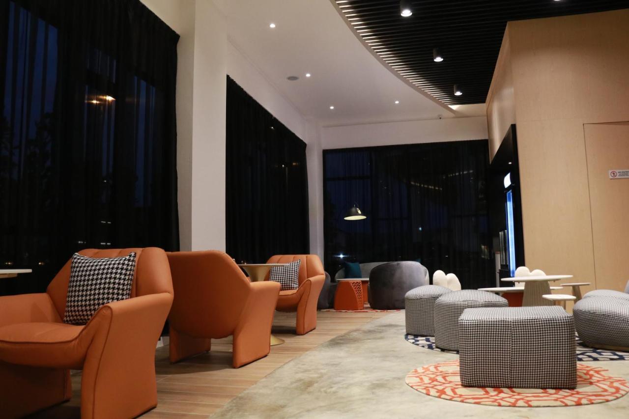 סיבו Otel Hotel Suite מראה חיצוני תמונה