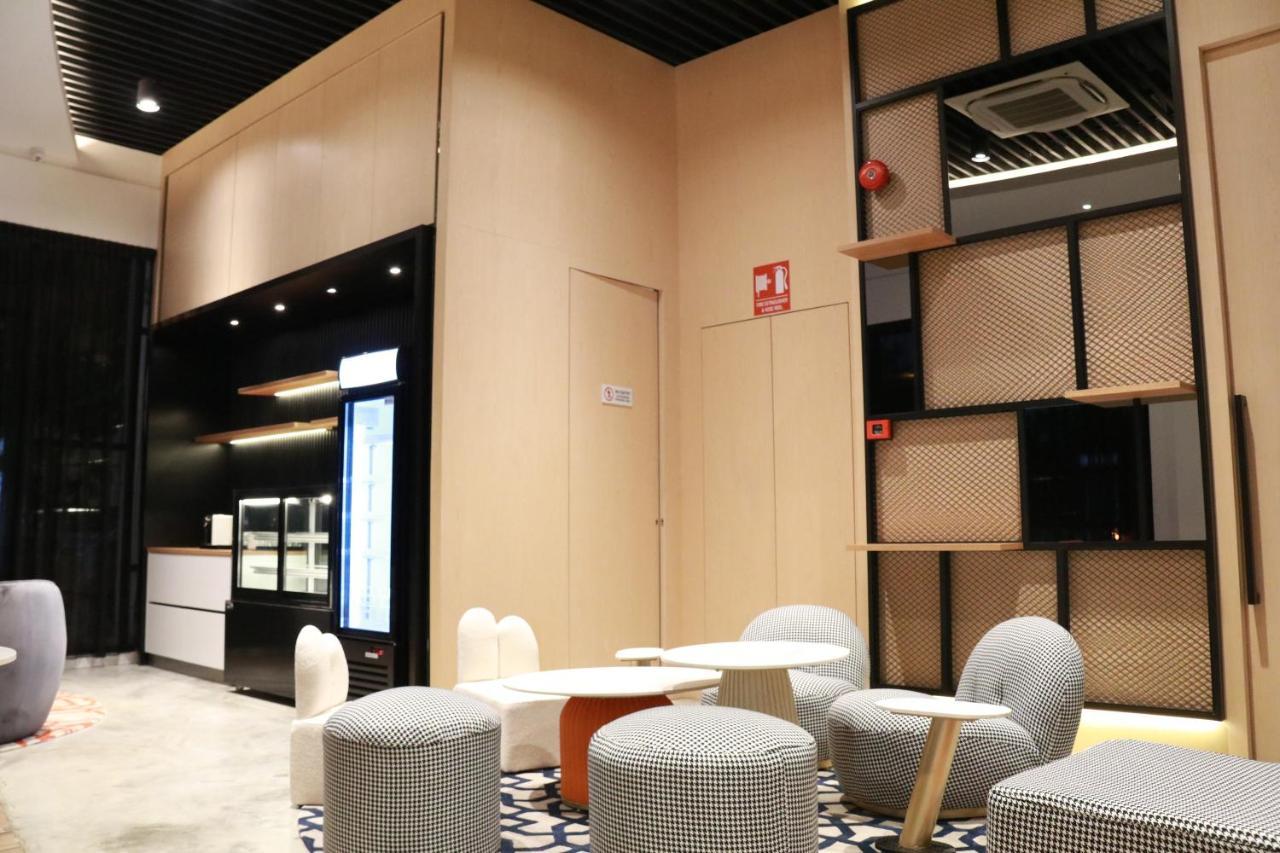 סיבו Otel Hotel Suite מראה חיצוני תמונה