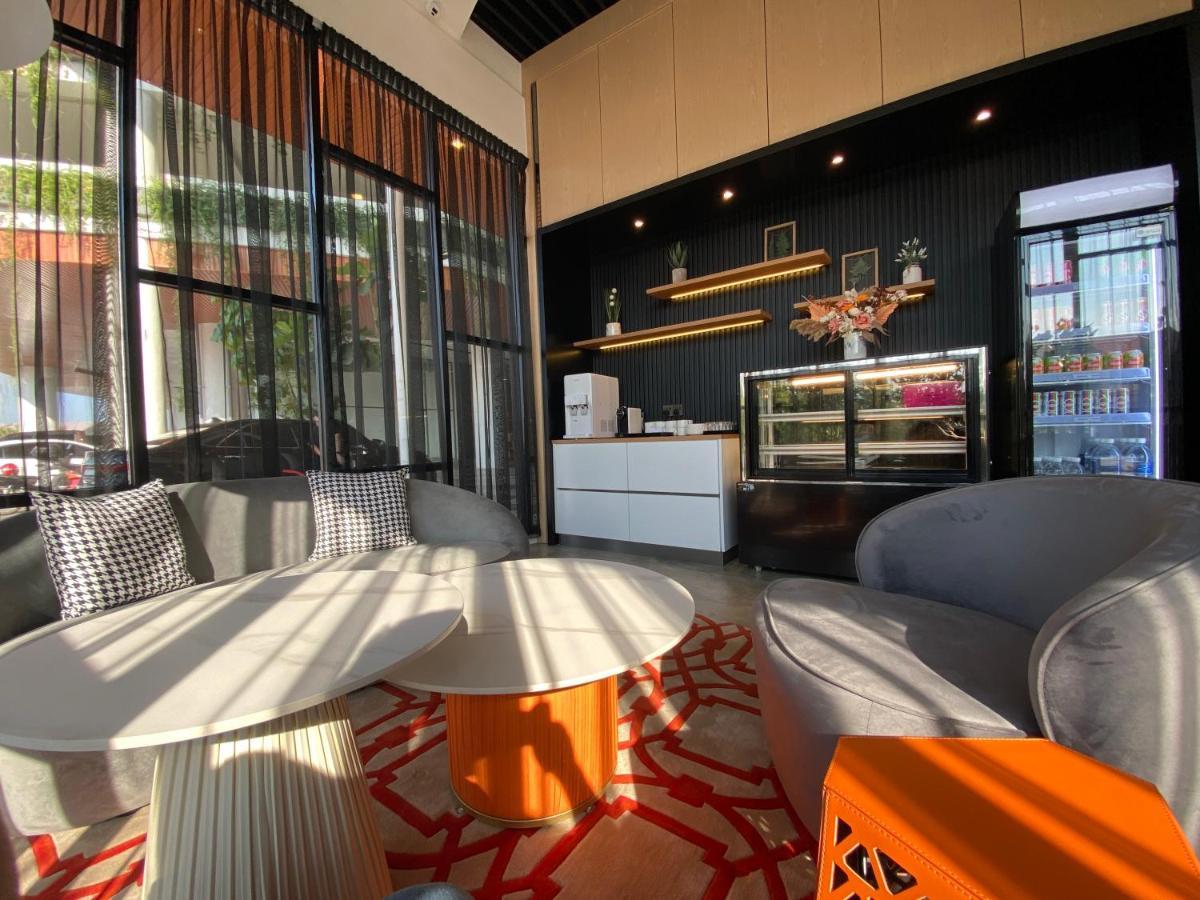 סיבו Otel Hotel Suite מראה חיצוני תמונה