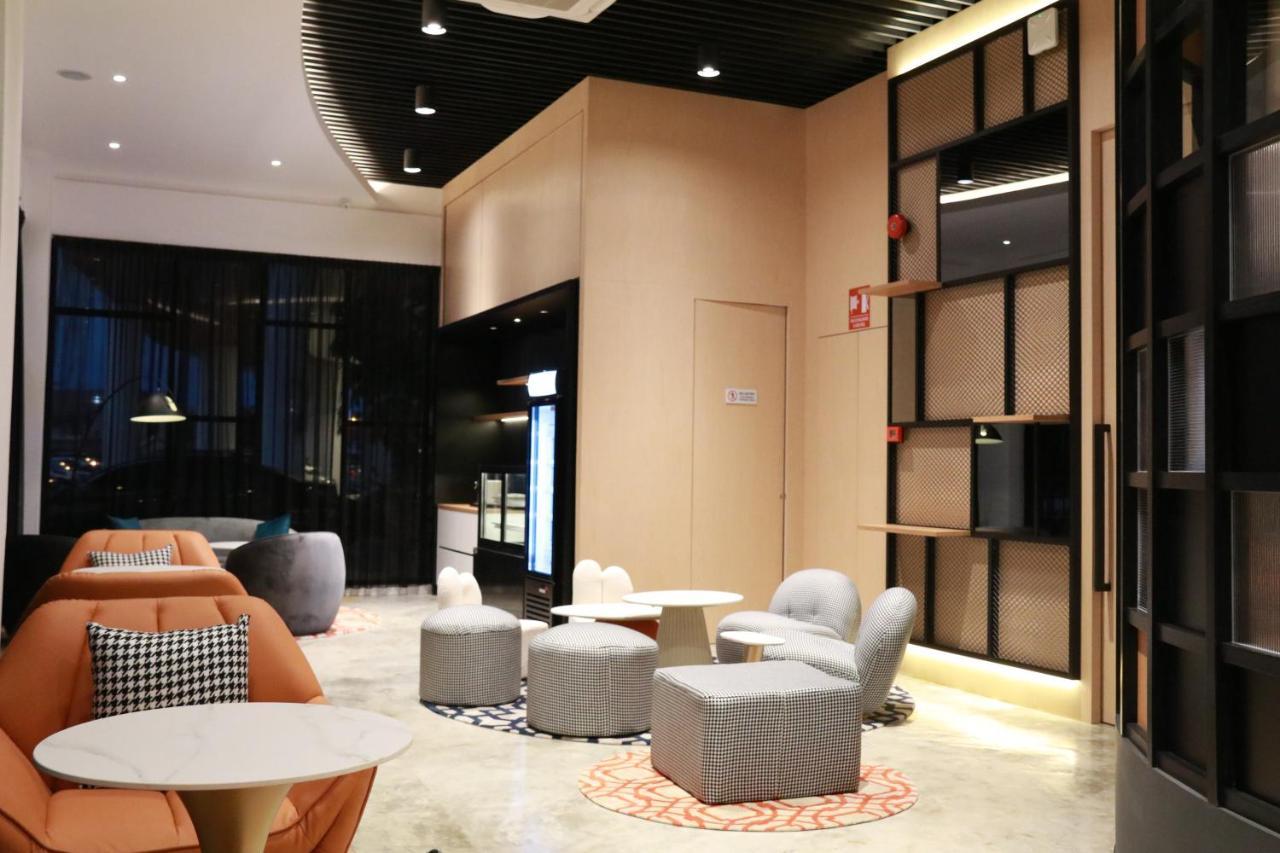 סיבו Otel Hotel Suite מראה חיצוני תמונה